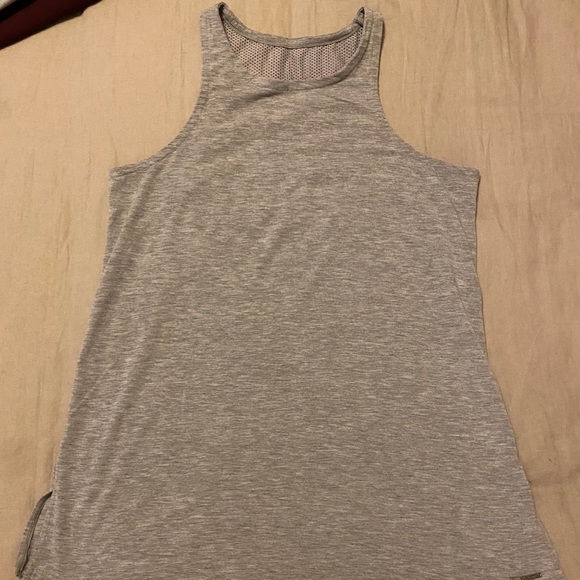 Lot of athletic shirts - Calvin Klein, Mondetta - Picture 3 of 6